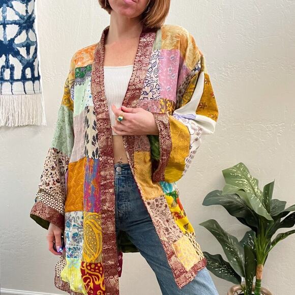 Vintage 1970's 100% Silk Tapestry Boho Kimono Cardi Robe - Picture 6 of 9